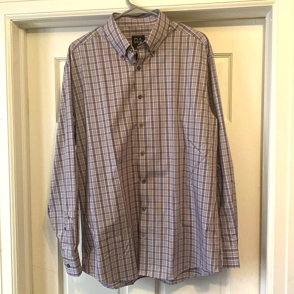 Joseph A Bank tailored fit dress shirt size Large. Never worn (tags still on)